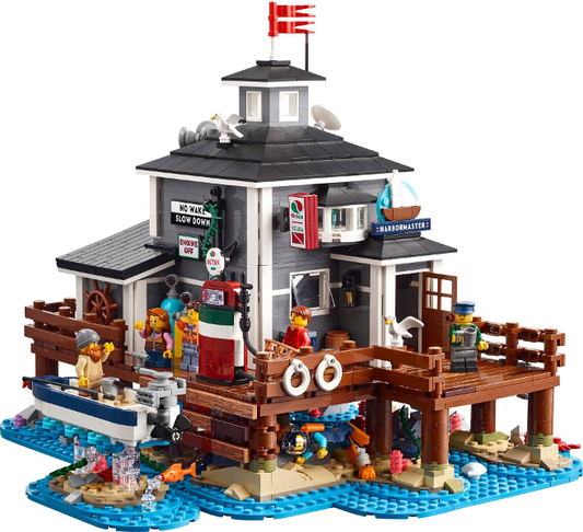 910040 Harbormaster's Office (Bricklink Designer Program)